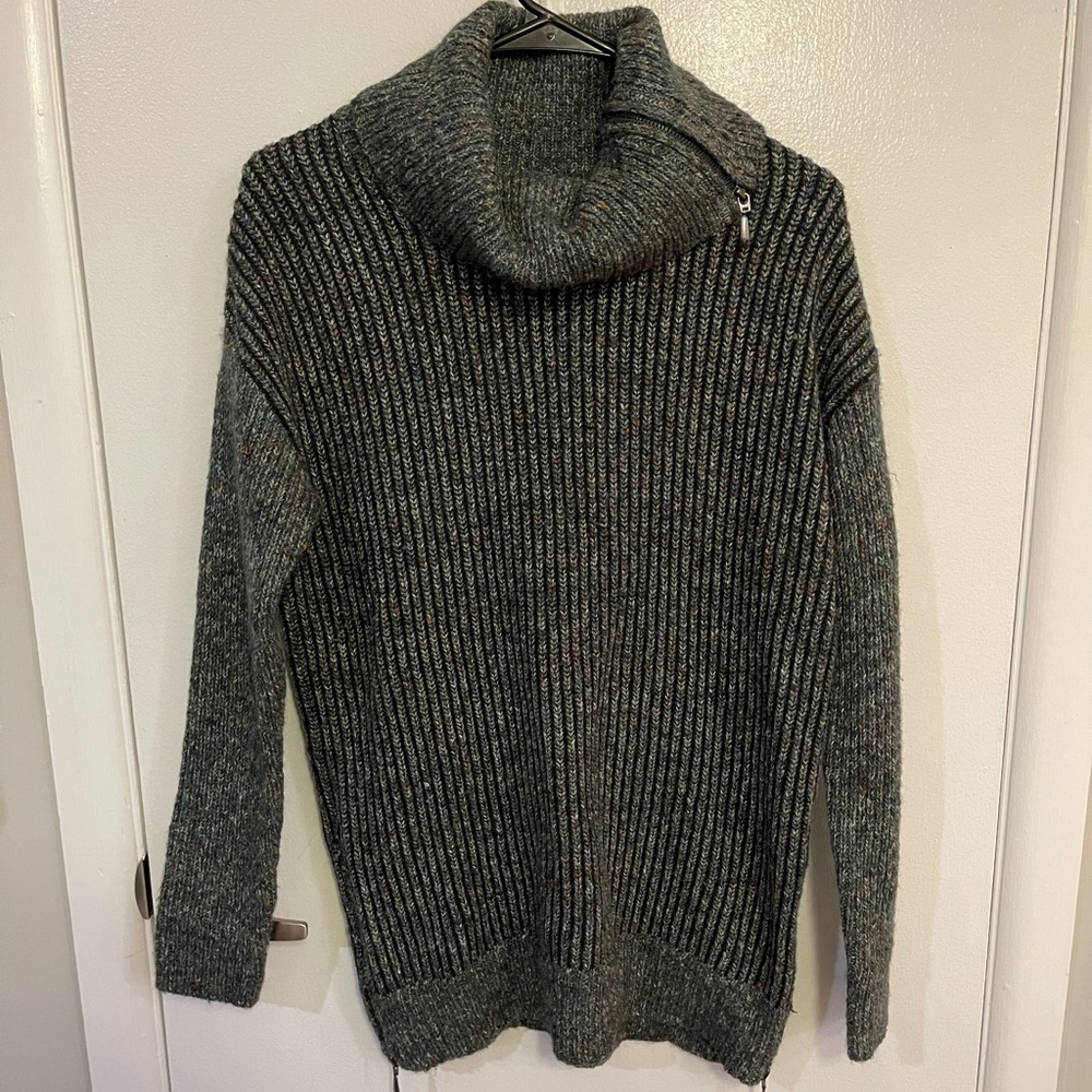 Leo&Nicole Tamara Cowl Neck Zipper Cotton Pullover